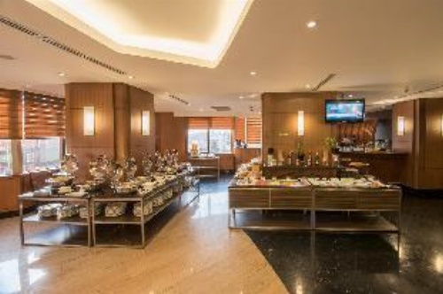 City Garden Hotel Makati image 9