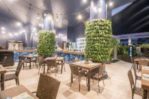 City Garden Hotel Makati image 6